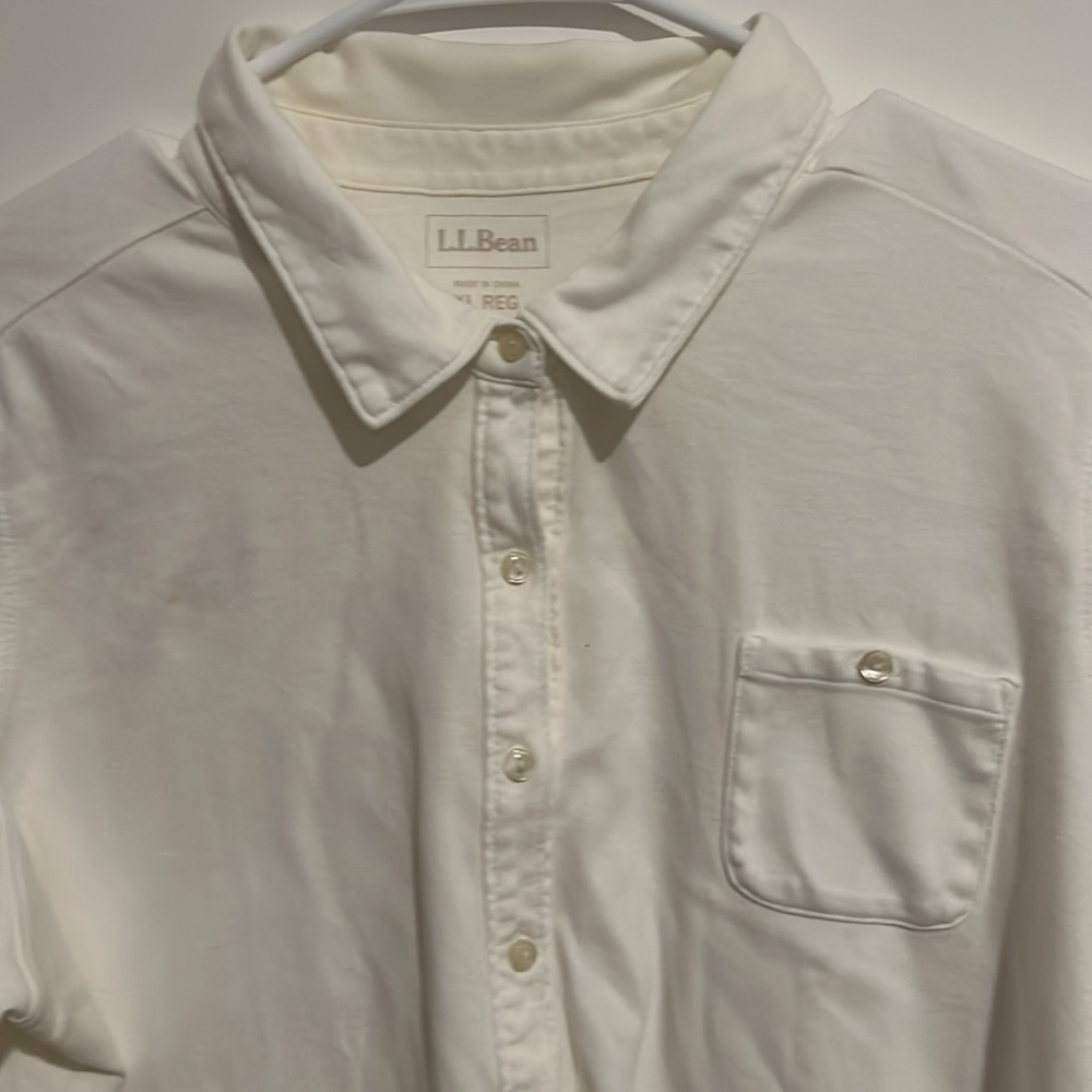 L.LBean 100%cotton NWOT size XL white  Polo button down - Picture 3 of 5